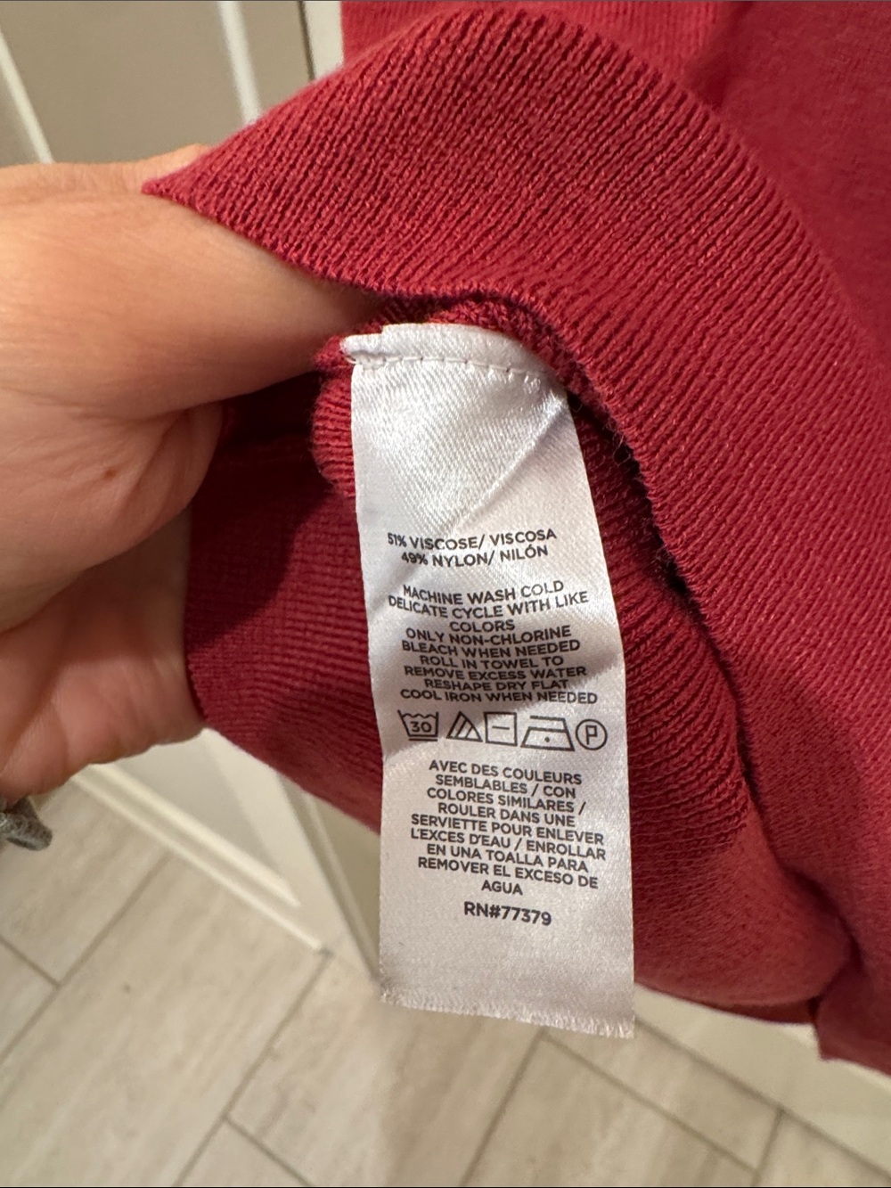 Ann Taylor Crimson Red Sleeveless Mock Neck Sweater fall autumn work wear - Picture 3 of 7